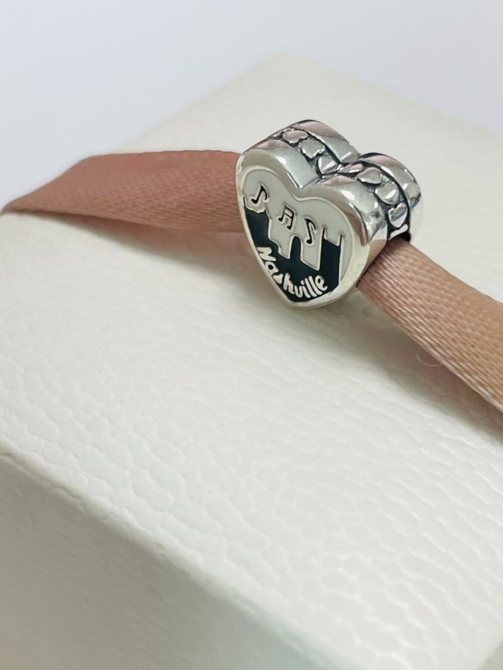 Pandora Nashville Guitar Exclusive Dangle Charm - Picture 2 of 4